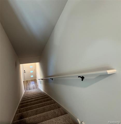 Builiding view six for 56054 Madison, New Hudson, MI. 48165