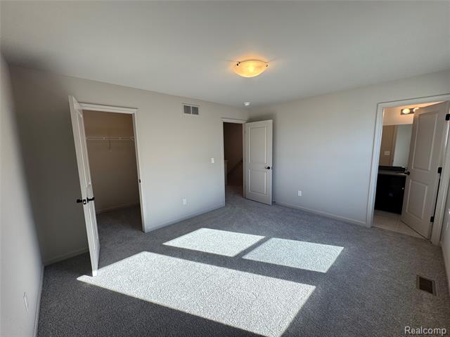 Builiding view thirty one for 56054 Madison, New Hudson, MI. 48165