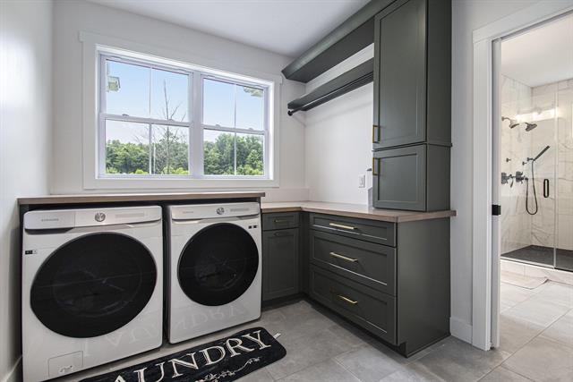 Builiding view fifteen for 68575 Banks, Edwardsburg, MI. 49112