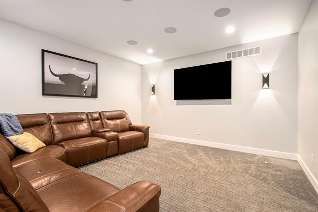 Builiding view nineteen for 68575 Banks, Edwardsburg, MI. 49112