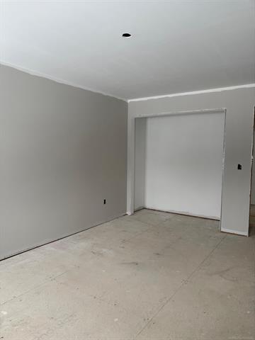 Builiding view thirty one for 10505 Excalibur, Utica, MI. 48315