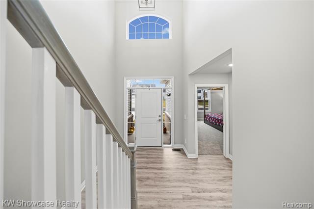 Builiding view five for 915 Preserve, White Lake, MI. 48386