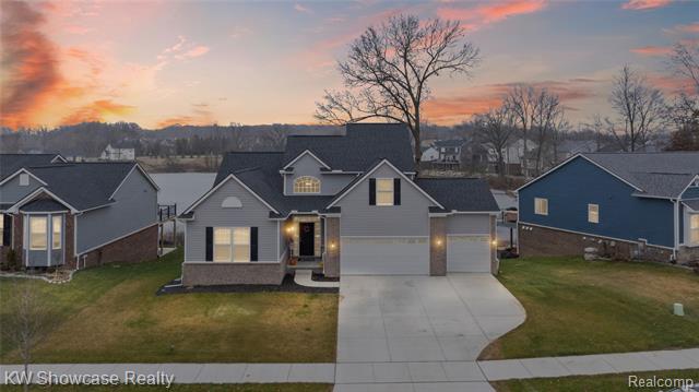 Builiding view two for 915 Preserve, White Lake, MI. 48386