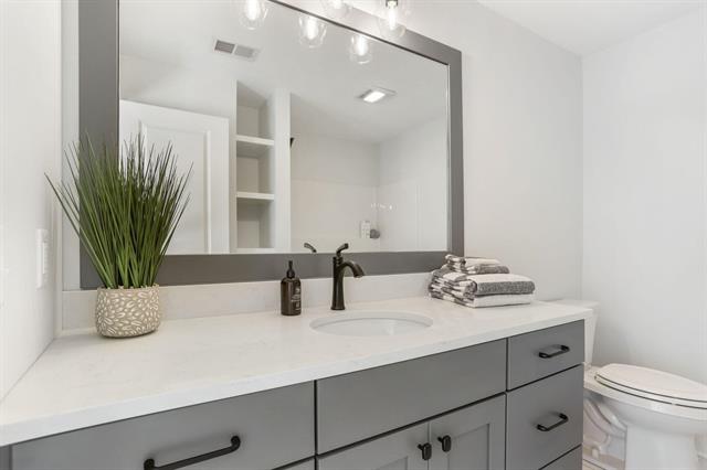 Builiding view thirty nine for 14952 Fillmore, West Olive, MI. 49460