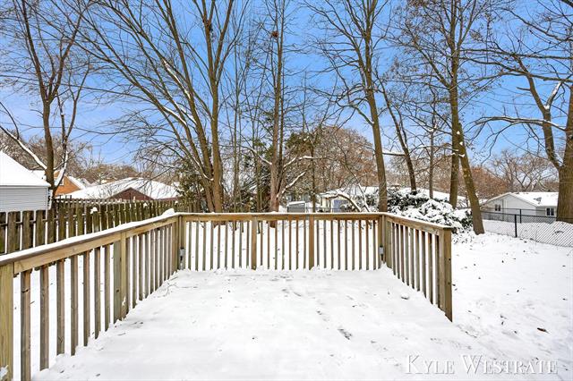 Builiding view thirty six for 315 Lawndale, Grand Rapids, MI. 49503