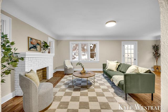 Builiding view three for 315 Lawndale, Grand Rapids, MI. 49503