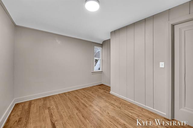 Builiding view twenty eight for 315 Lawndale, Grand Rapids, MI. 49503