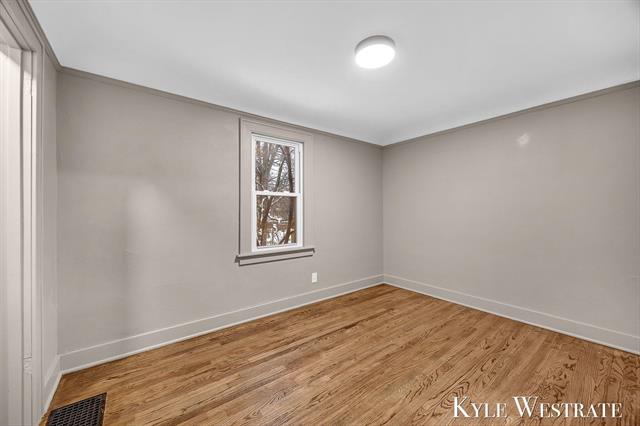 Builiding view twenty six for 315 Lawndale, Grand Rapids, MI. 49503