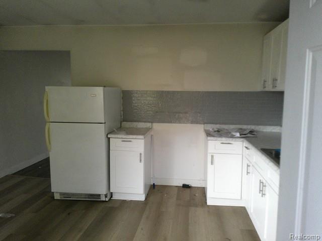 Builiding view four for 2802 Eaton, Flint, MI. 48506