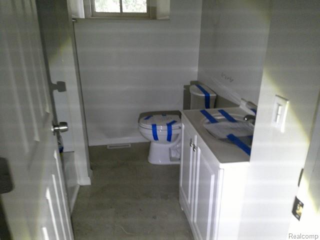 Builiding view thirteen for 2802 Eaton, Flint, MI. 48506