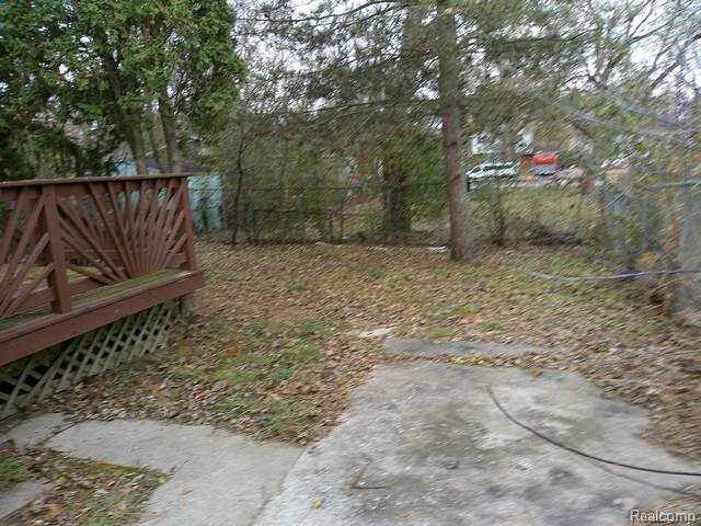 Builiding view three for 2802 Eaton, Flint, MI. 48506