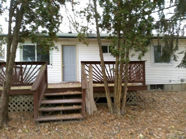 Builiding view two for 2802 Eaton, Flint, MI. 48506