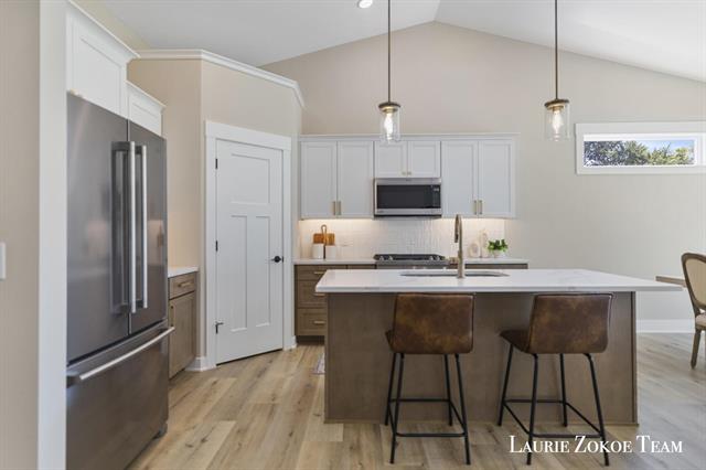 Builiding view nine for 4214 Tallman Woods, Grand Rapids, MI. 49534