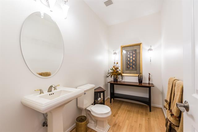 Builiding view eight for 5401 Pinnacle, Ann Arbor, MI. 48108