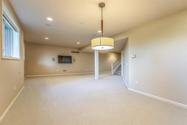 Builiding view fifty one for 5401 Pinnacle, Ann Arbor, MI. 48108