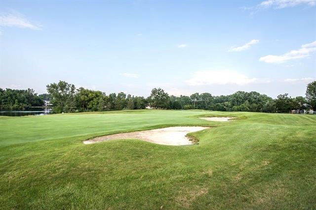 Builiding view forty seven for 5401 Pinnacle, Ann Arbor, MI. 48108