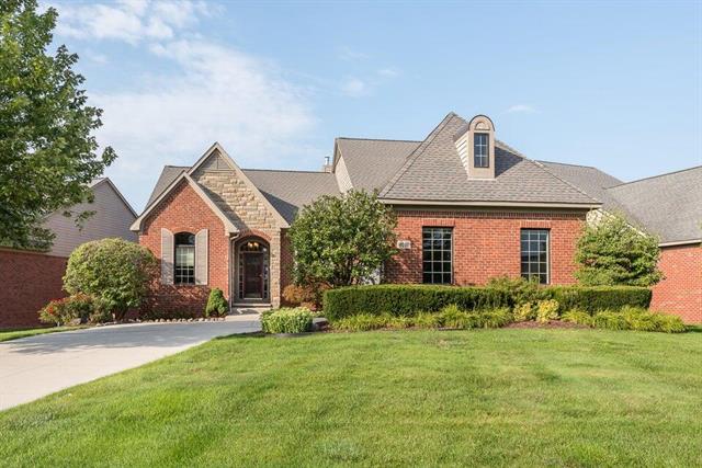 Builiding view forty for 5401 Pinnacle, Ann Arbor, MI. 48108