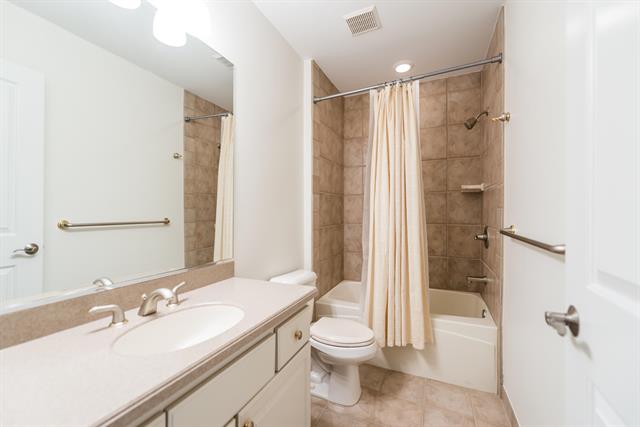 Builiding view fourteen for 5401 Pinnacle, Ann Arbor, MI. 48108