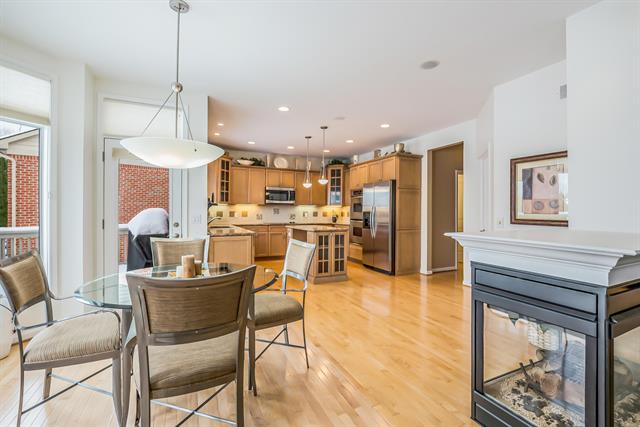 Builiding view seventeen for 5401 Pinnacle, Ann Arbor, MI. 48108