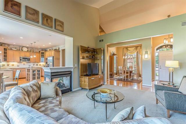 Builiding view seventy one for 5401 Pinnacle, Ann Arbor, MI. 48108