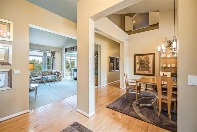 Builiding view seventy for 5401 Pinnacle, Ann Arbor, MI. 48108