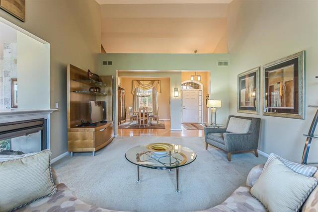 Builiding view sixty four for 5401 Pinnacle, Ann Arbor, MI. 48108