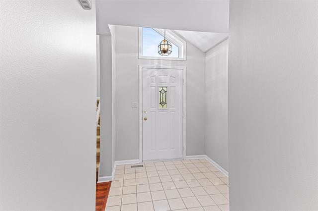 Builiding view six for 3020 Rivers Edge, Wayne, MI. 48184