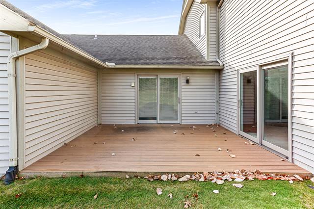 Builiding view thirty eight for 3020 Rivers Edge, Wayne, MI. 48184