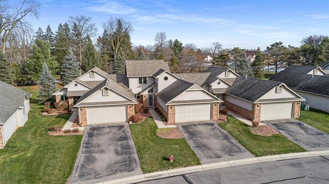 Builiding view three for 3020 Rivers Edge, Wayne, MI. 48184