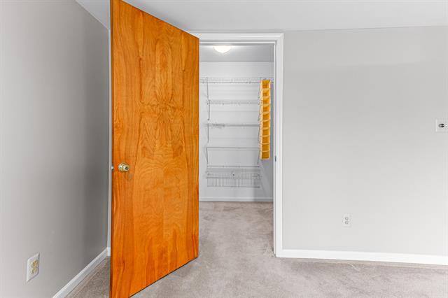 Builiding view twenty one for 3020 Rivers Edge, Wayne, MI. 48184