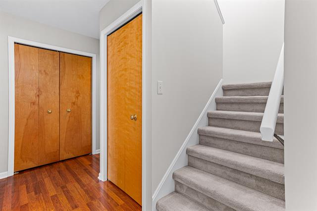 Builiding view twenty seven for 3020 Rivers Edge, Wayne, MI. 48184