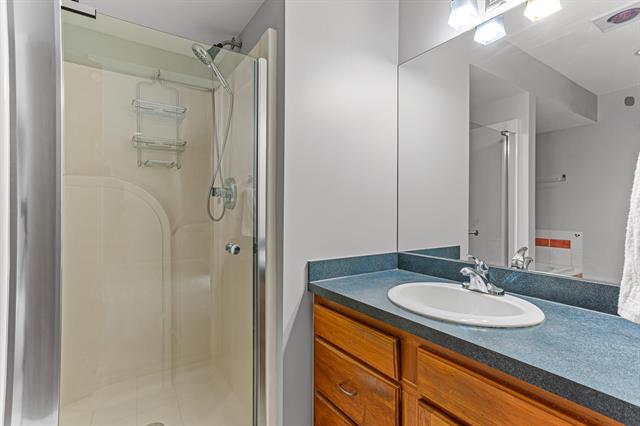 Builiding view twenty two for 3020 Rivers Edge, Wayne, MI. 48184