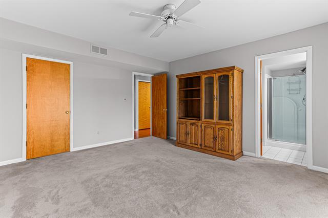 Builiding view twenty for 3020 Rivers Edge, Wayne, MI. 48184