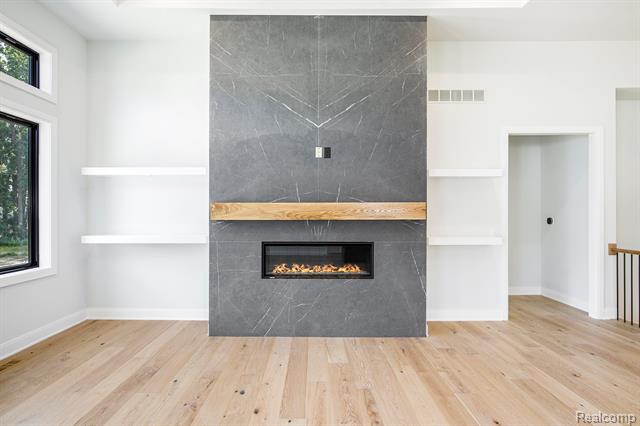 Builiding view thirteen for 13851 Arthur, Washington, MI. 48094