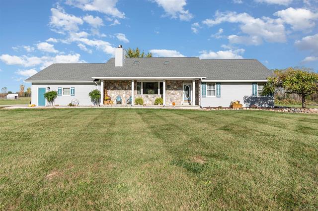 Builiding view three for 4500 Curve, Freeland, MI. 48623