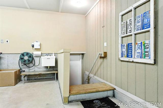 Builiding view eighty seven for 3653 Grand Bluffs, Grand Rapids, MI. 49534