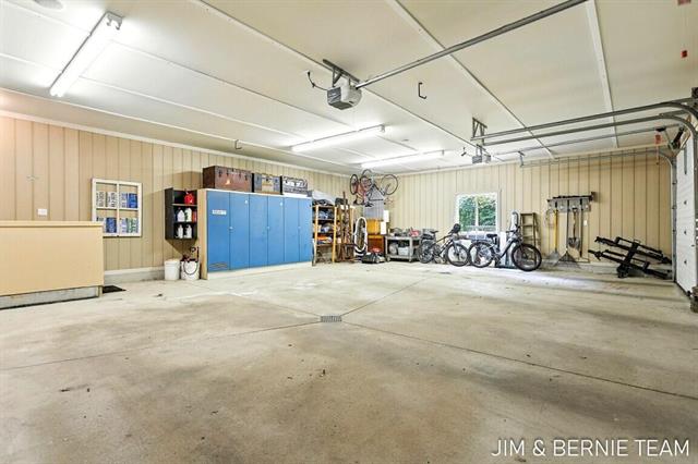 Builiding view eighty three for 3653 Grand Bluffs, Grand Rapids, MI. 49534