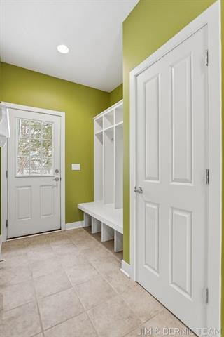 Builiding view forty eight for 3653 Grand Bluffs, Grand Rapids, MI. 49534