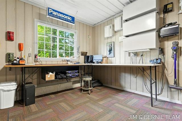 Builiding view ninety four for 3653 Grand Bluffs, Grand Rapids, MI. 49534