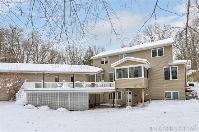 Builiding view one hundred ten for 3653 Grand Bluffs, Grand Rapids, MI. 49534