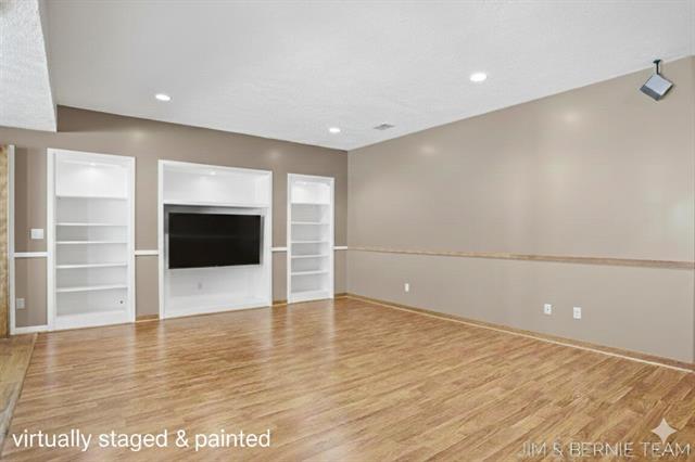 Builiding view seventy one for 3653 Grand Bluffs, Grand Rapids, MI. 49534