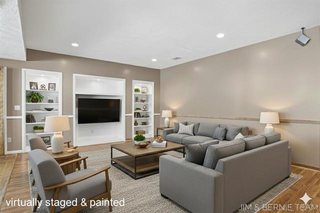 Builiding view seventy two for 3653 Grand Bluffs, Grand Rapids, MI. 49534