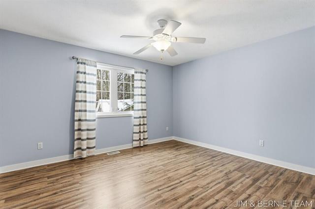 Builiding view sixty seven for 3653 Grand Bluffs, Grand Rapids, MI. 49534