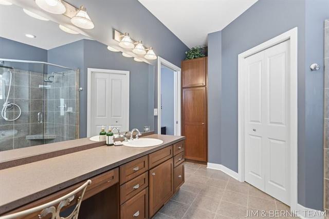 Builiding view thirty nine for 3653 Grand Bluffs, Grand Rapids, MI. 49534