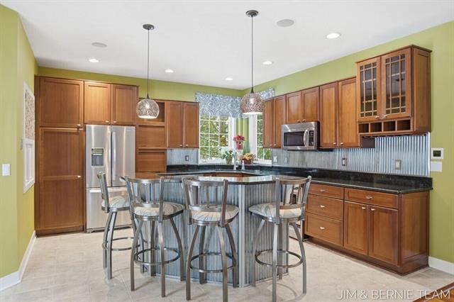 Builiding view twenty two for 3653 Grand Bluffs, Grand Rapids, MI. 49534