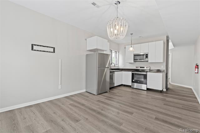 Builiding view eight for 558 Marston, Detroit, MI. 48202