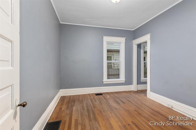 Builiding view five for 1118 Fulton, Grand Rapids, MI. 49503