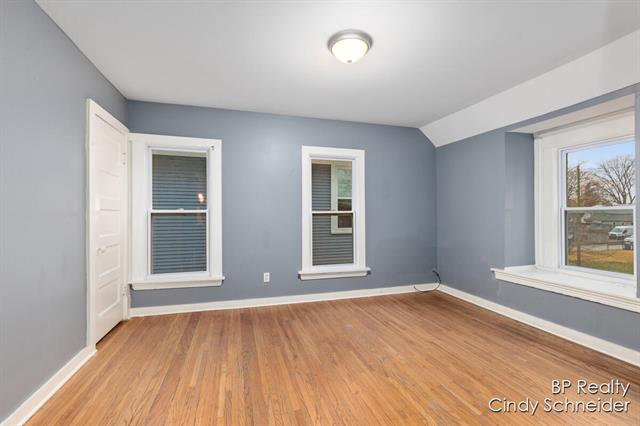 Builiding view fourteen for 1118 Fulton, Grand Rapids, MI. 49503