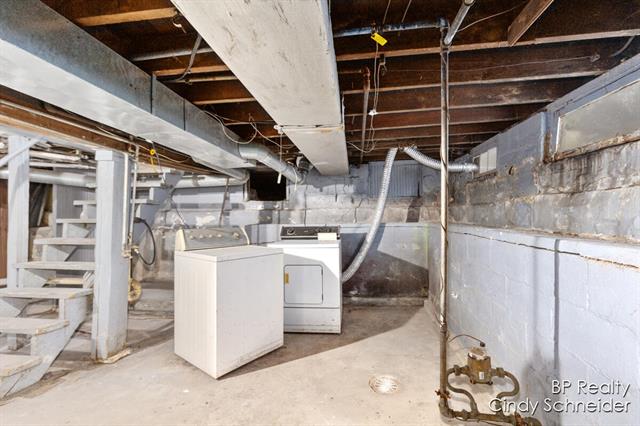 Builiding view seventeen for 1118 Fulton, Grand Rapids, MI. 49503