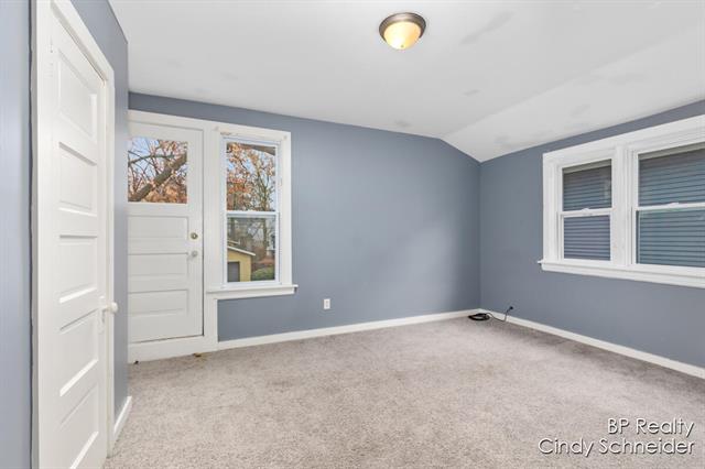 Builiding view thirteen for 1118 Fulton, Grand Rapids, MI. 49503